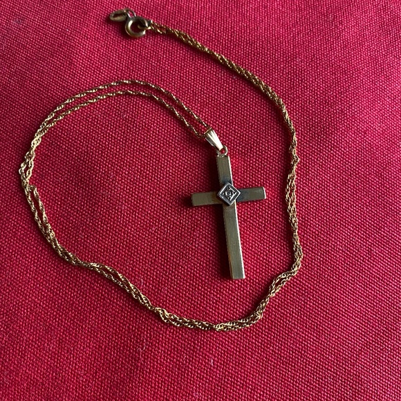A&Z Hayward I Cross Necklace I 1/10 14K GF - Picture 1 of 15